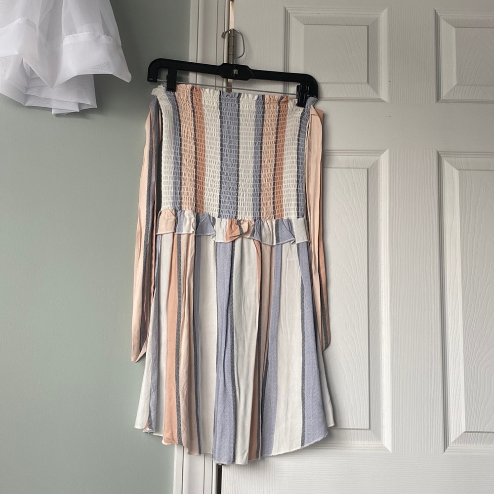 Cute strapless dress
